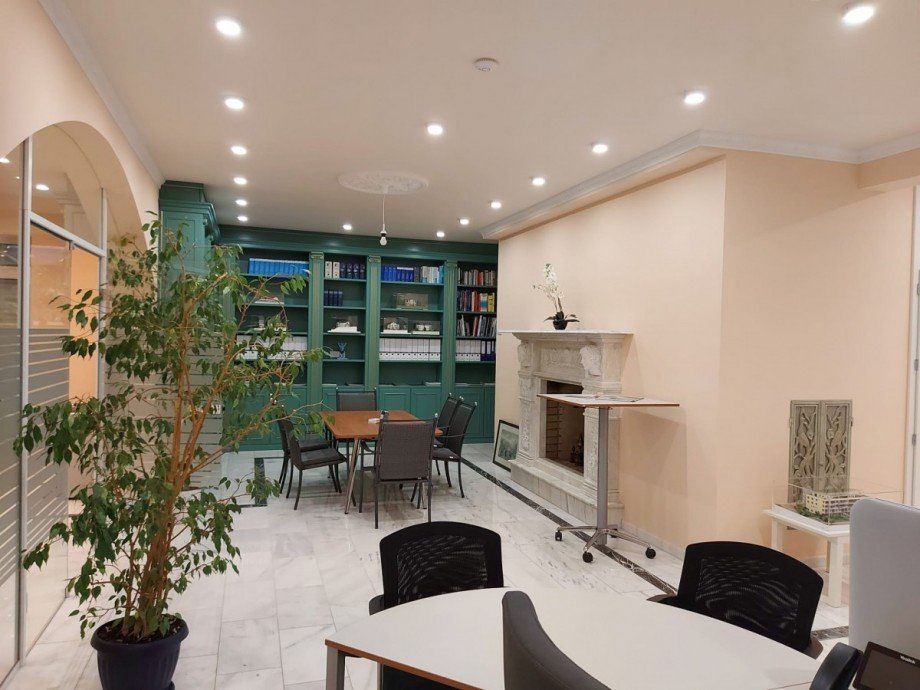 Bibliothek B�rohaus Aidlingen