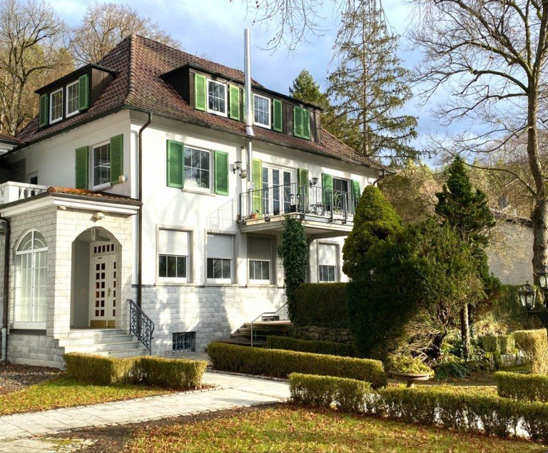 Ansicht S�dwest Aidlingen Erdgeschosswohnung EG-Wohnung in Aidlinger Villa
