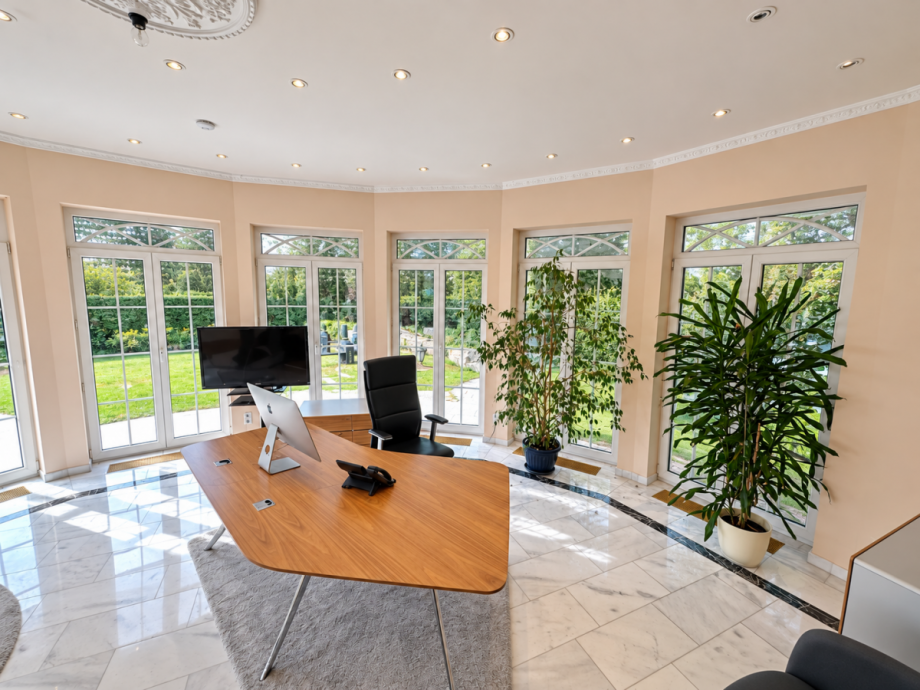 B�ro im Wintergarten B�rohaus Aidlingen